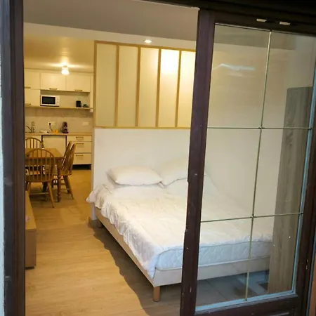 T2 With South Facing Terrace Appartement