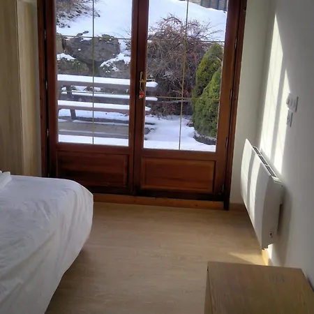 T2 With South Facing Terrace Appartement Flumet